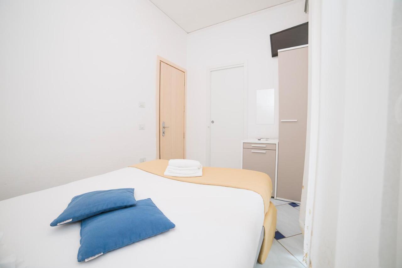 Hotel De Rosa Maiori Buitenkant foto